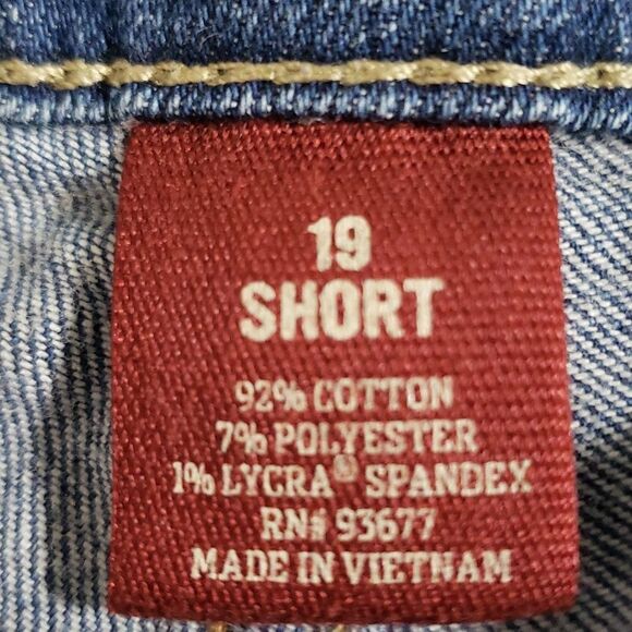 Arizona Jean Co. Super Skinny. Button/Zipper Closure. Junior Size 19 Short - Picture 10 of 12